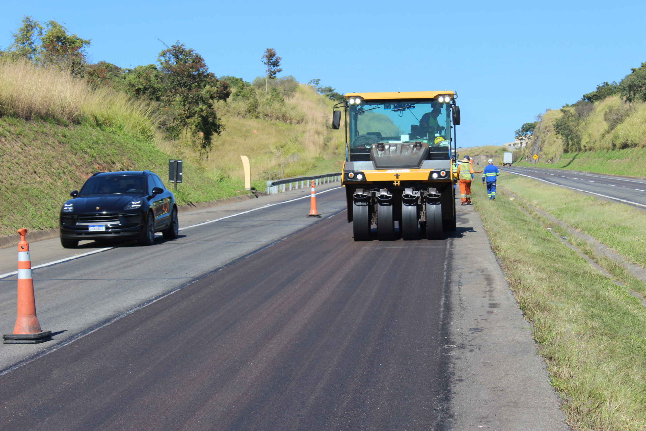 Recapeamento na SP-075 avança em Salto com obras noturnas até o fim de julho