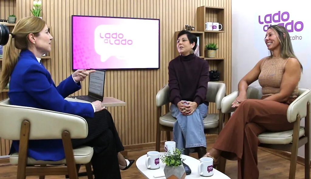 Lado a Lado comemora 12 anos em cenário novo