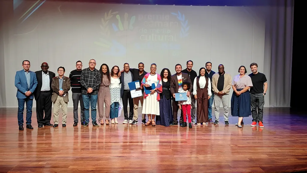 Profissionais da cultura local são homenageados