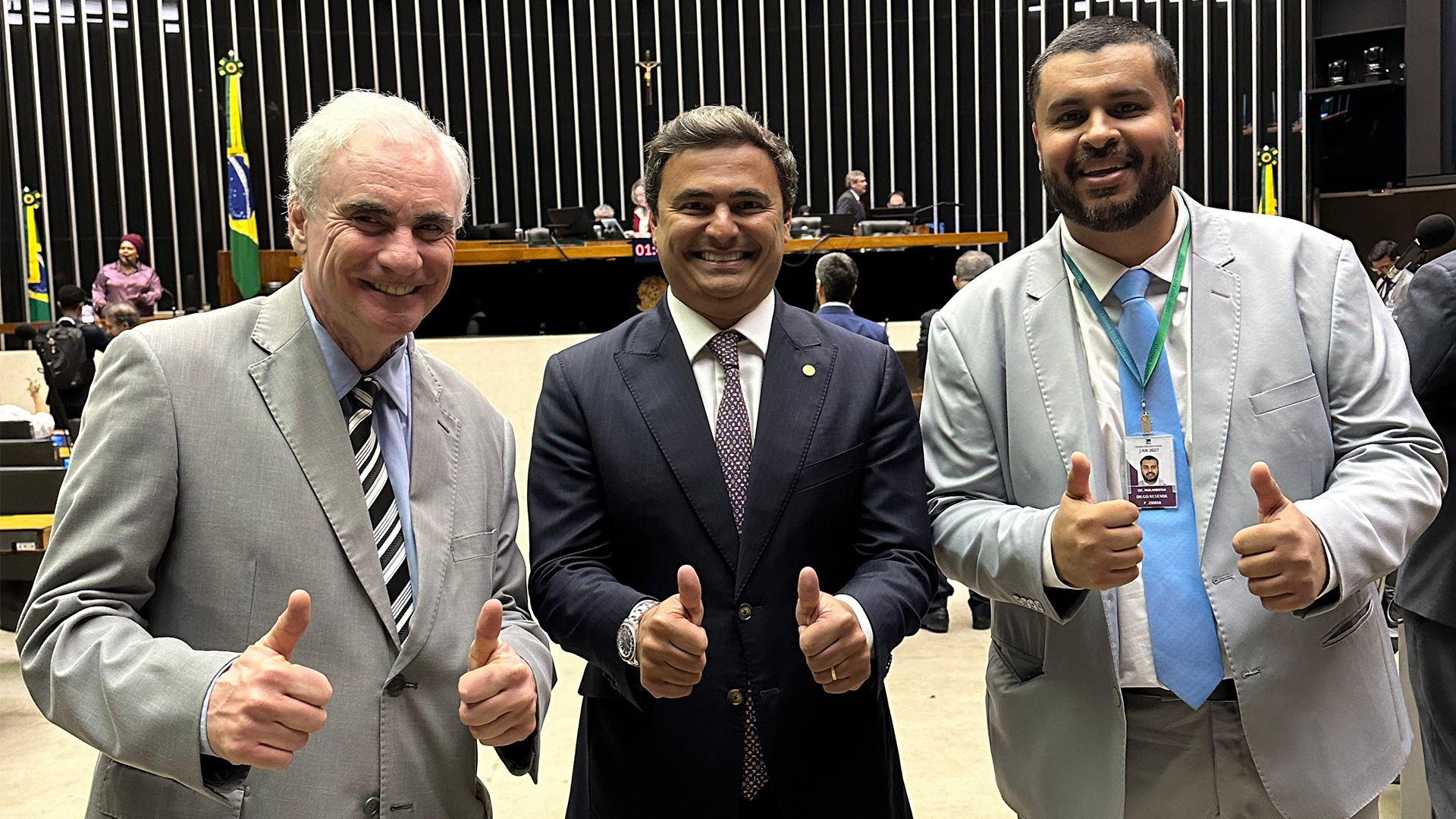 Prefeito Geraldo Garcia (esq.), deputado Maurício Neves (centro) e o assessor Diego Resende (dir.). Foto: Divulgação