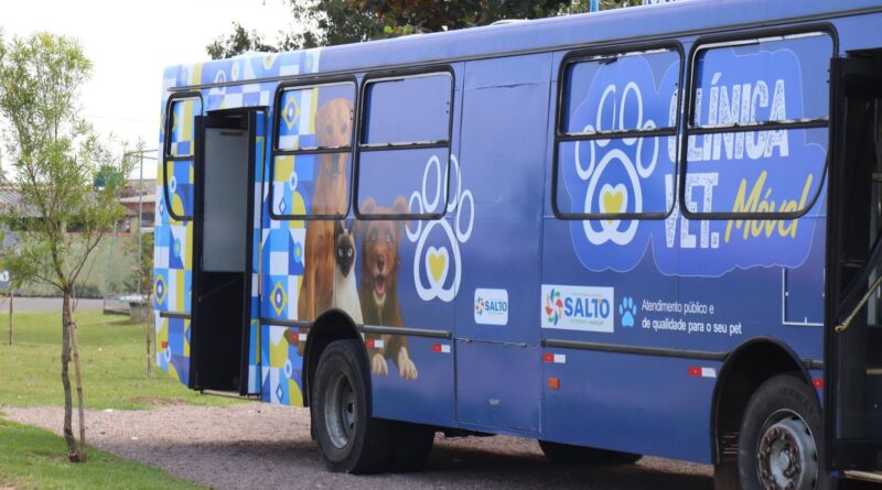 Clínica Veterinária Móvel oferece serviços gratuitos para cães e gatos em Salto